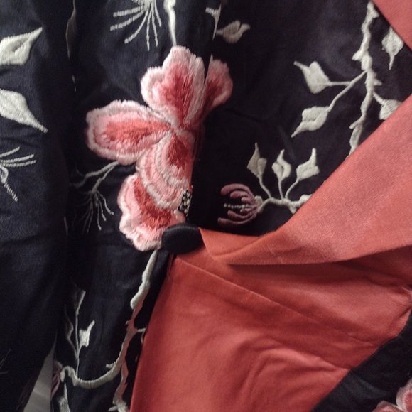 Chasing Unicorns Just Like Heaven Silk Satin Long Kimono - Picture 6 of 11